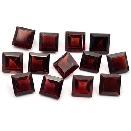 Natural Red Garnet Square Loose Cut Gemstone Lot 30 Pcs 7  MM 56 CT