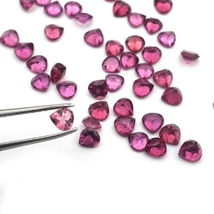 Natural Rhodolite Garnet Heart Cut Loose Gemstone Lot 105 Pcs 3*3 MM 14 CT