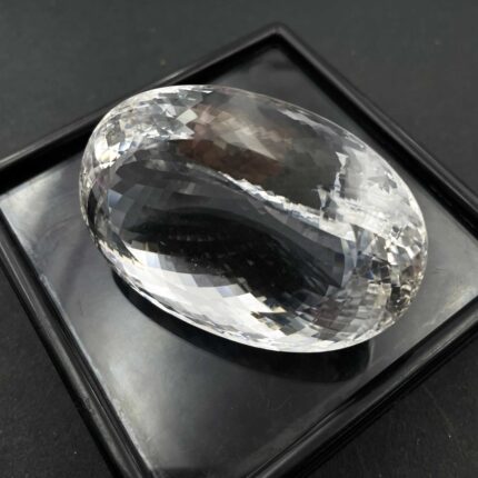 Natural Crystal Quartz Flawless Gemstone Oval Cut 41*59 MM 471 CT
