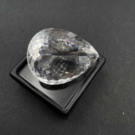 Natural Jumbo Crystal Quartz Pear Cut Flawless Gemstone 29*37 MM 111 CT