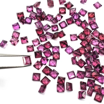 Natural Rhodolite Garnet Loose Square Cut Gemstone Lot 100 Pcs 3*3 MM 20 CT